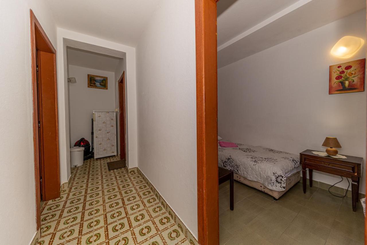Apartment Knezevic Petrovac na moru Exterior foto