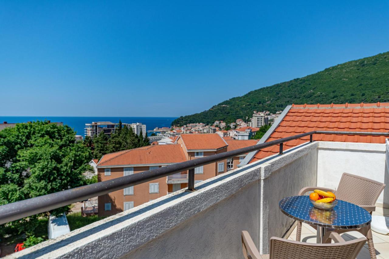Apartment Knezevic Petrovac na moru Exterior foto