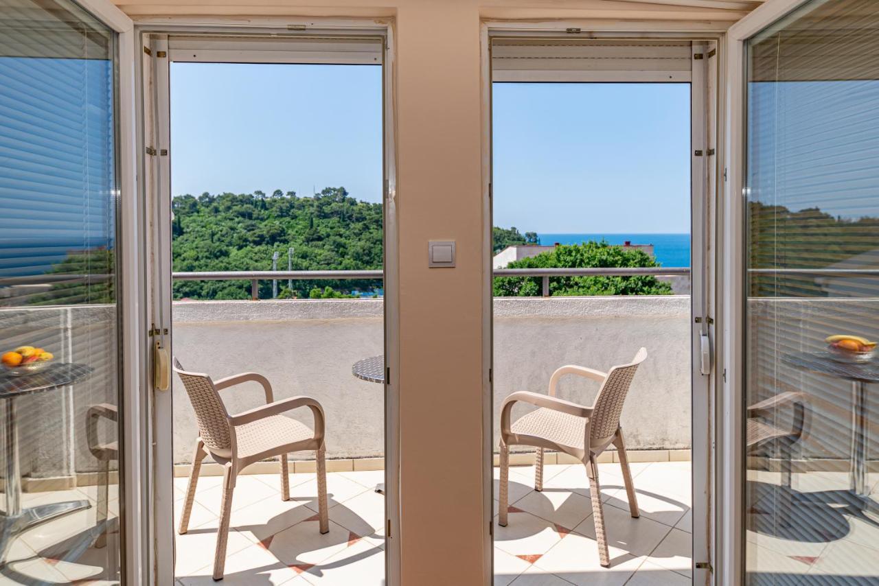 Apartment Knezevic Petrovac na moru Exterior foto