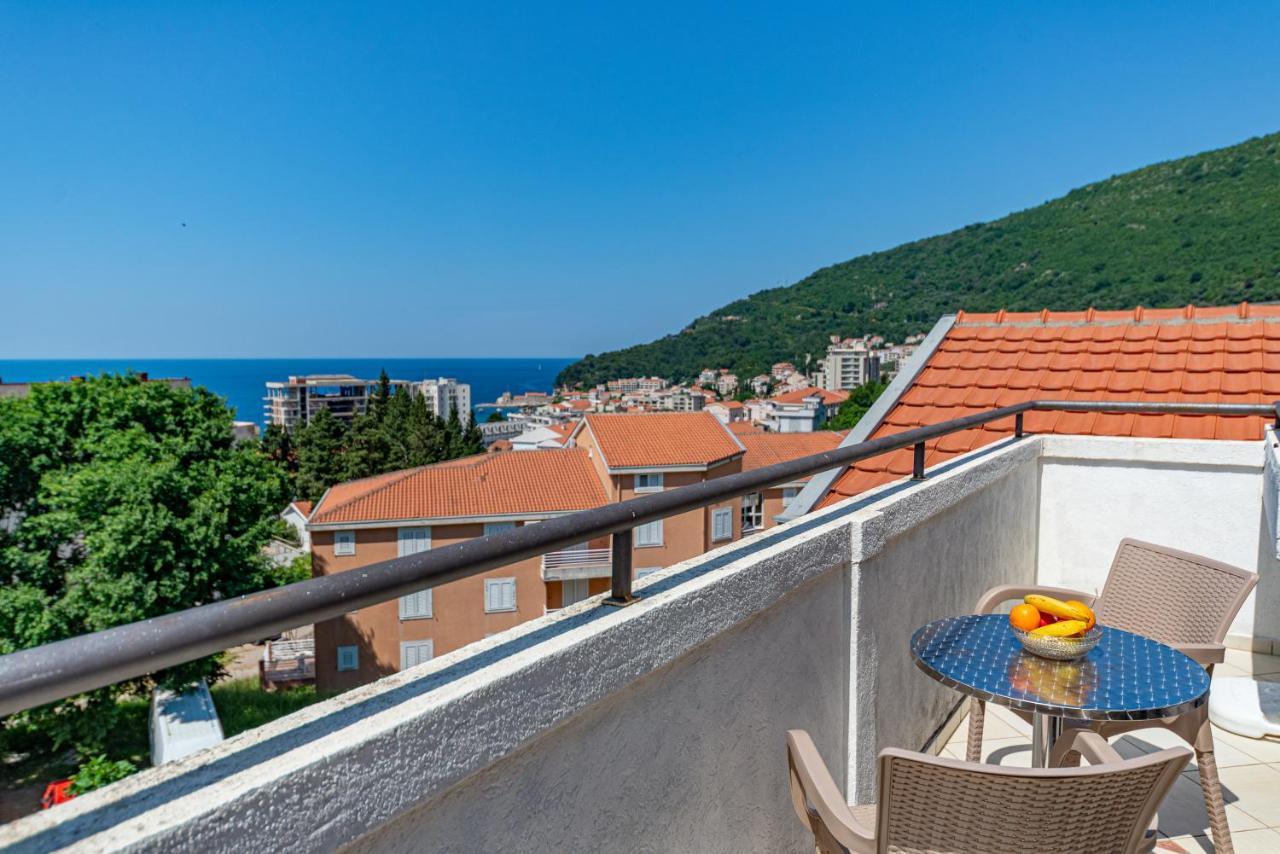 Apartment Knezevic Petrovac na moru Exterior foto