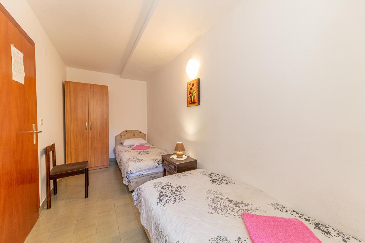 Apartment Knezevic Petrovac na moru Exterior foto