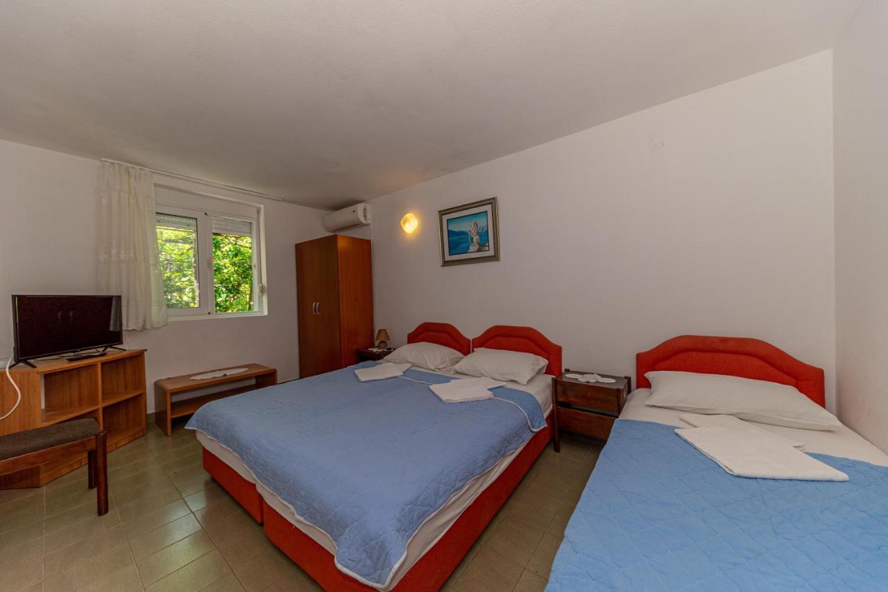 Apartment Knezevic Petrovac na moru Exterior foto